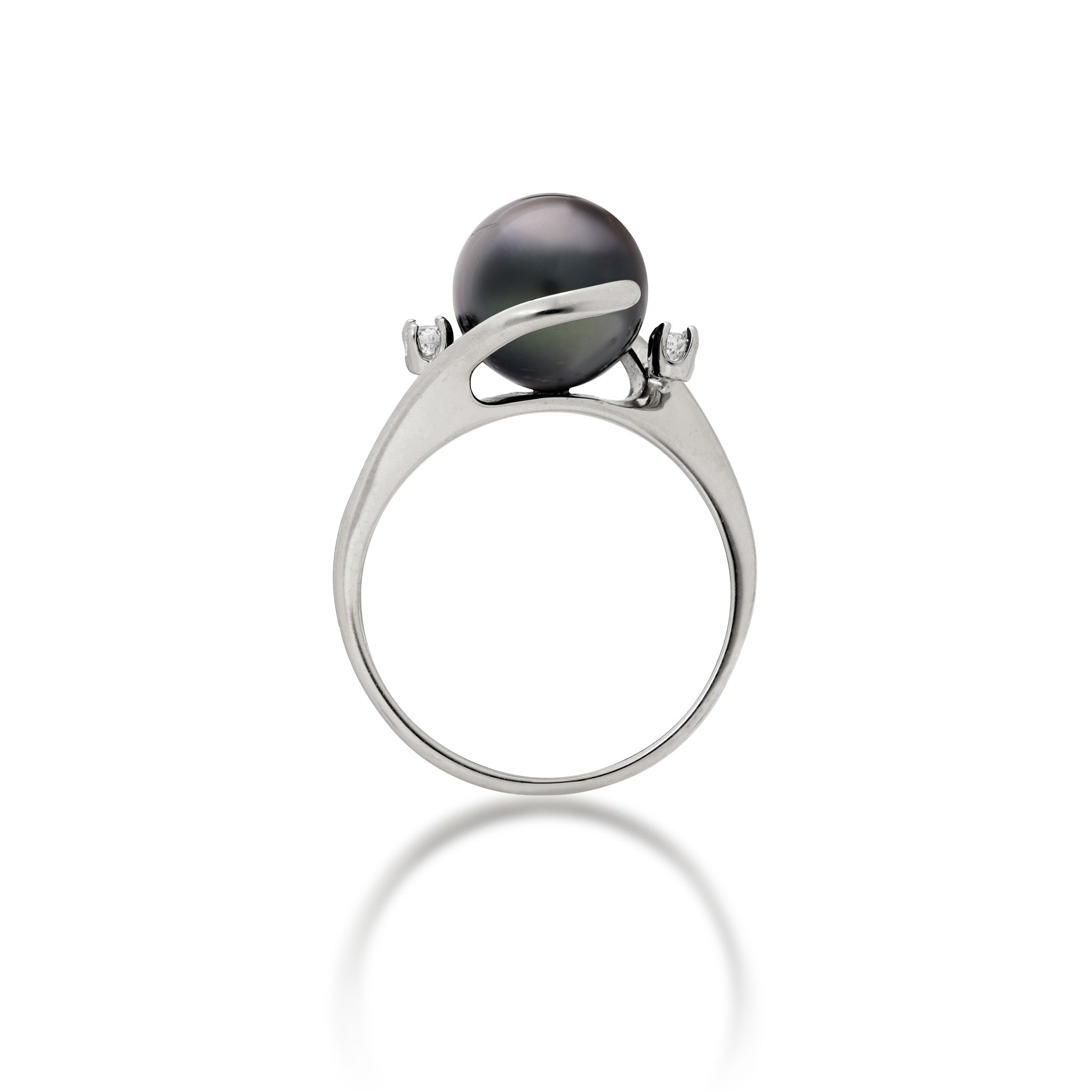 Side view of the 9-10mm Tahitian Black Pearl Ring in 14k Yellow Gold with Diamonds on a white background