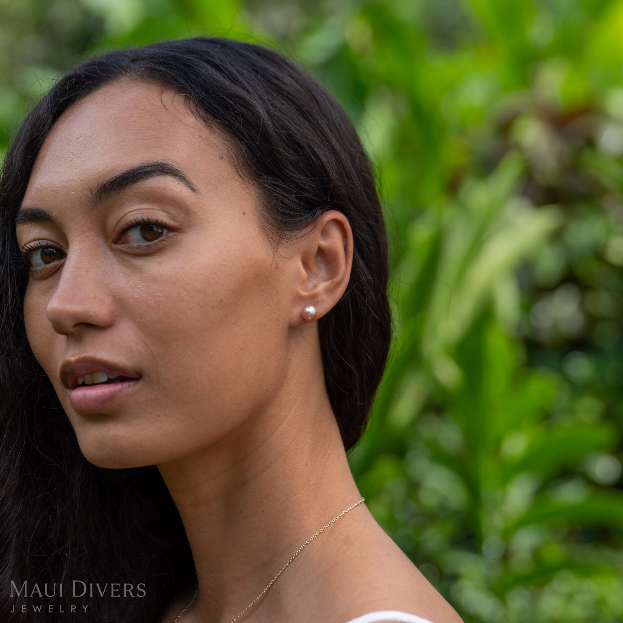 Freshwater Button Pearl Earrings in Gold - 8-9mm