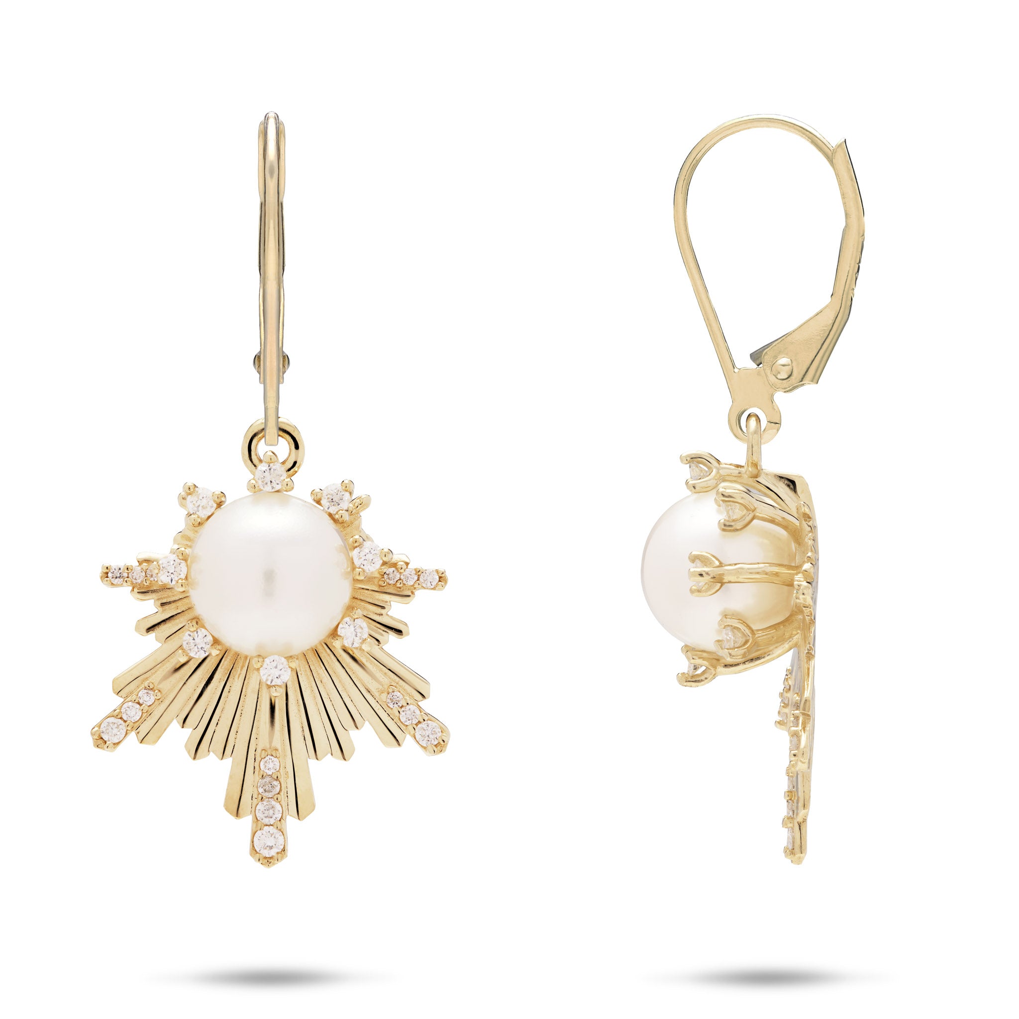 E Hoʻāla Akoya White Pearl Earrings in Gold with Diamonds - 21mm