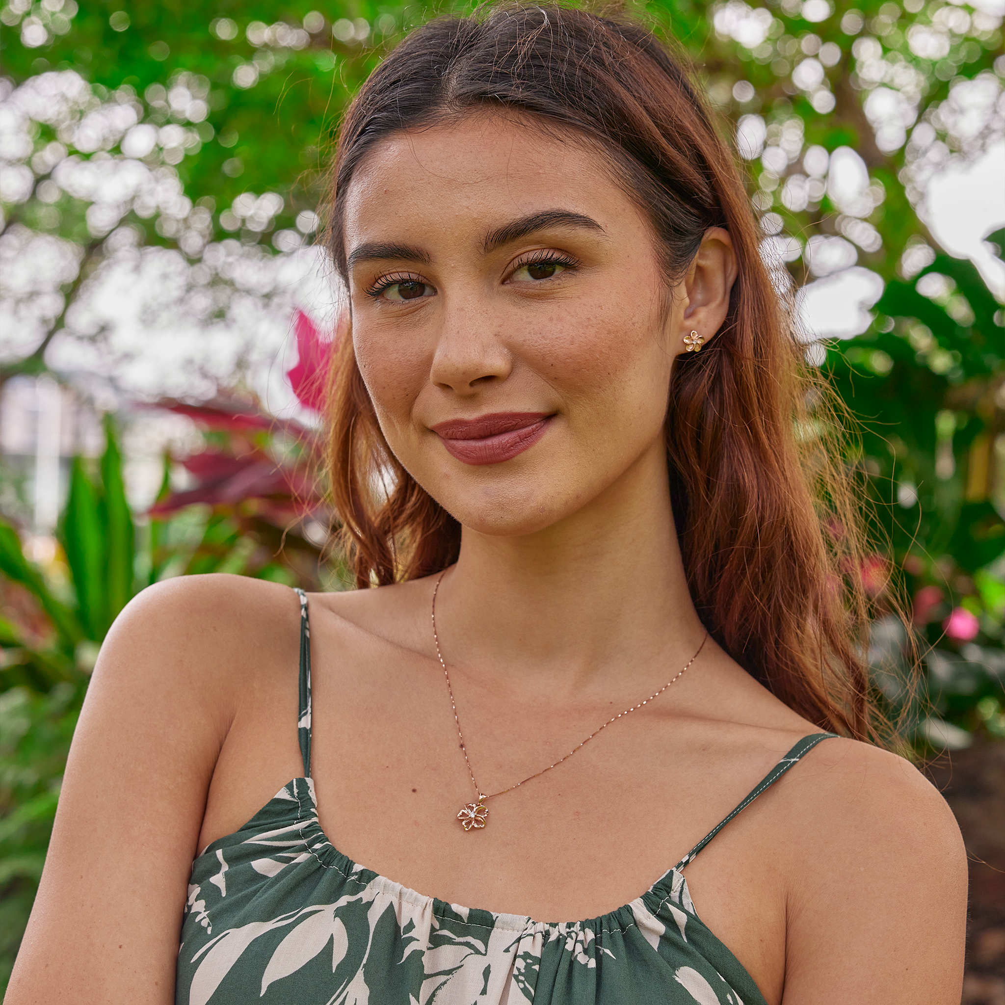 18" Plumeria Pendant Necklace in Rose Gold with Diamond - 14mm