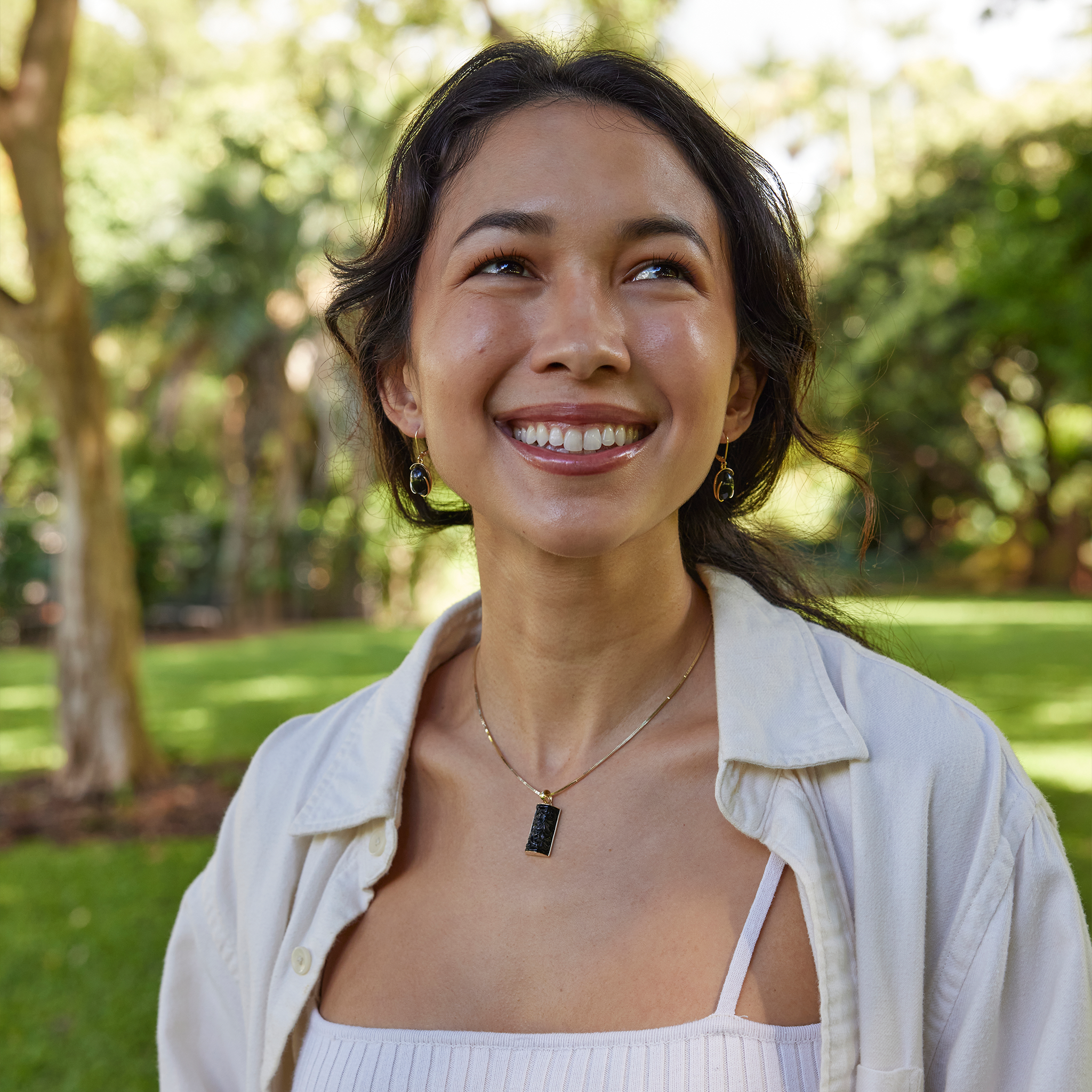 ハワイアンヒールームプルメリアブラックサンゴペンダント -  12mm