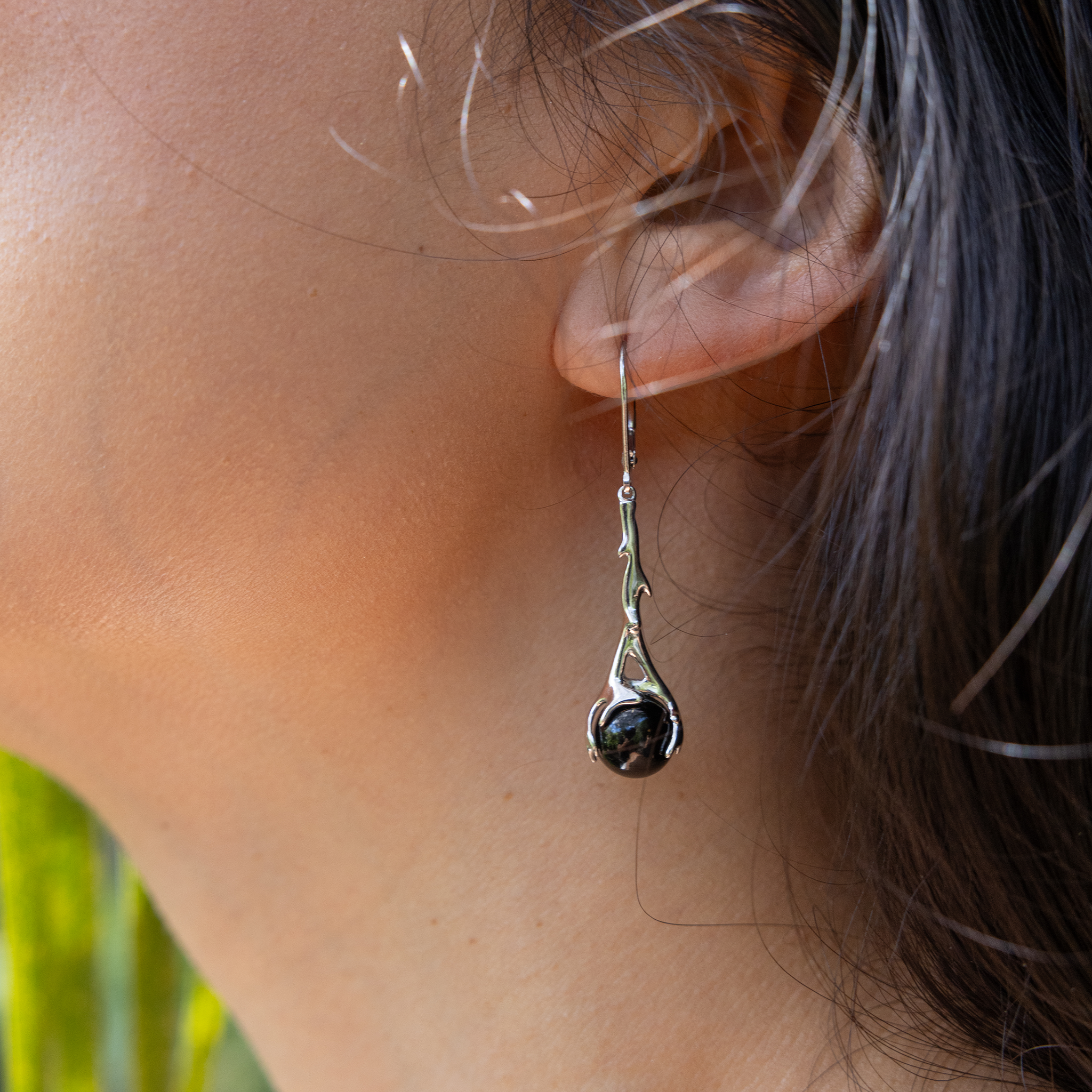 Heritage Black Coral Earrings in White Gold - 30mm