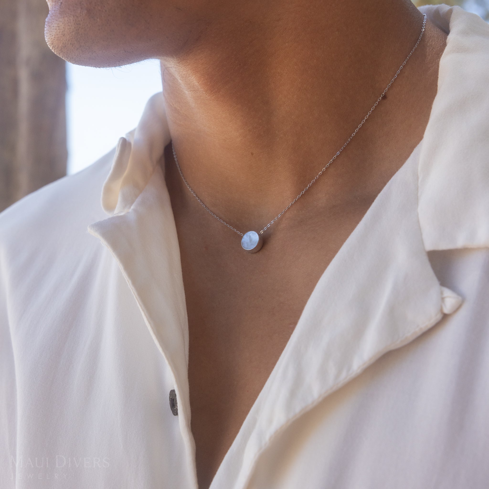 16-18" Adjustable Eclipse Flipside Black Coral & Mother of Pearl Necklace in White Gold - 9mm