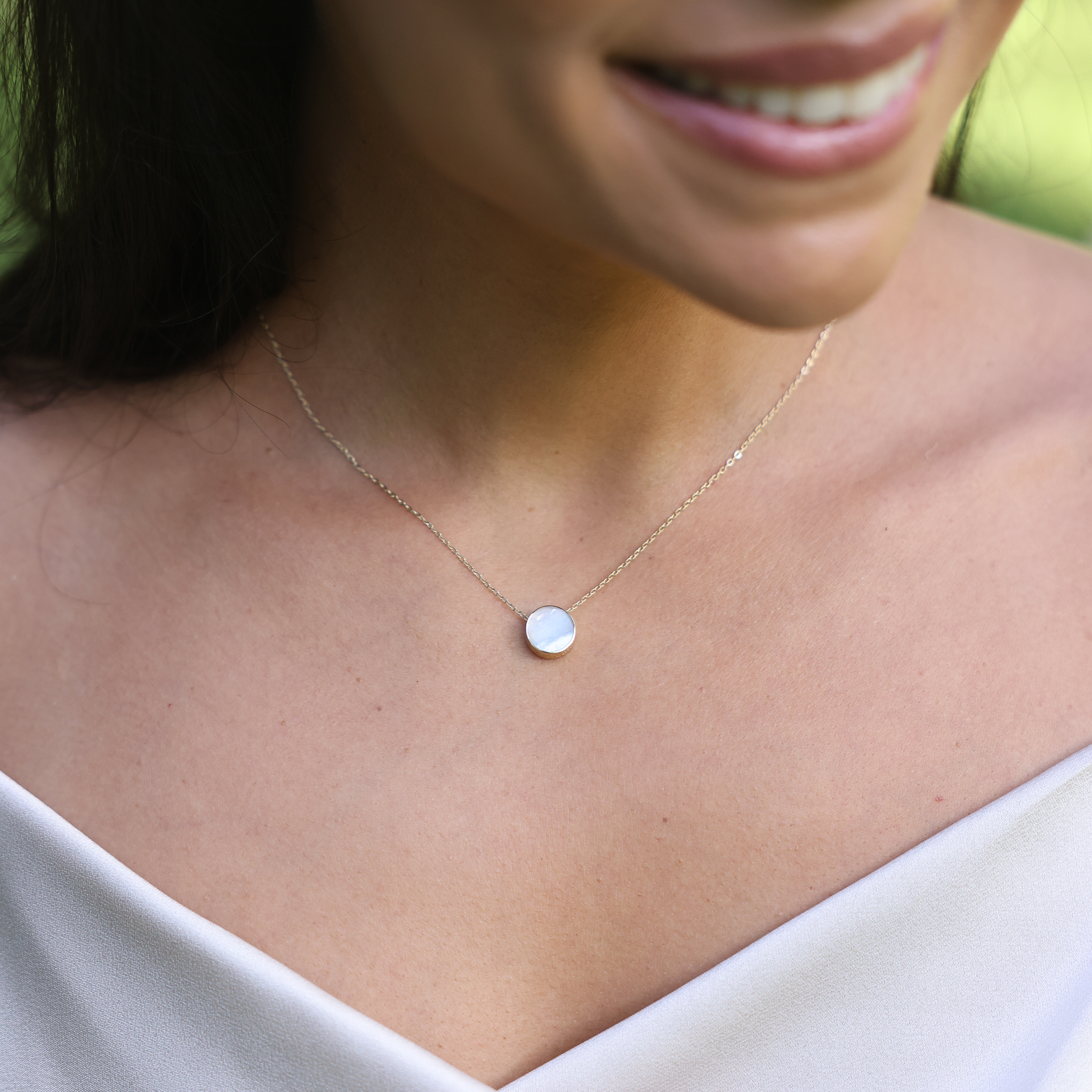 16-18 "調整可能なEclipse Flipside Turquoise&Mother of Pearl Necklace in Gold -9mm