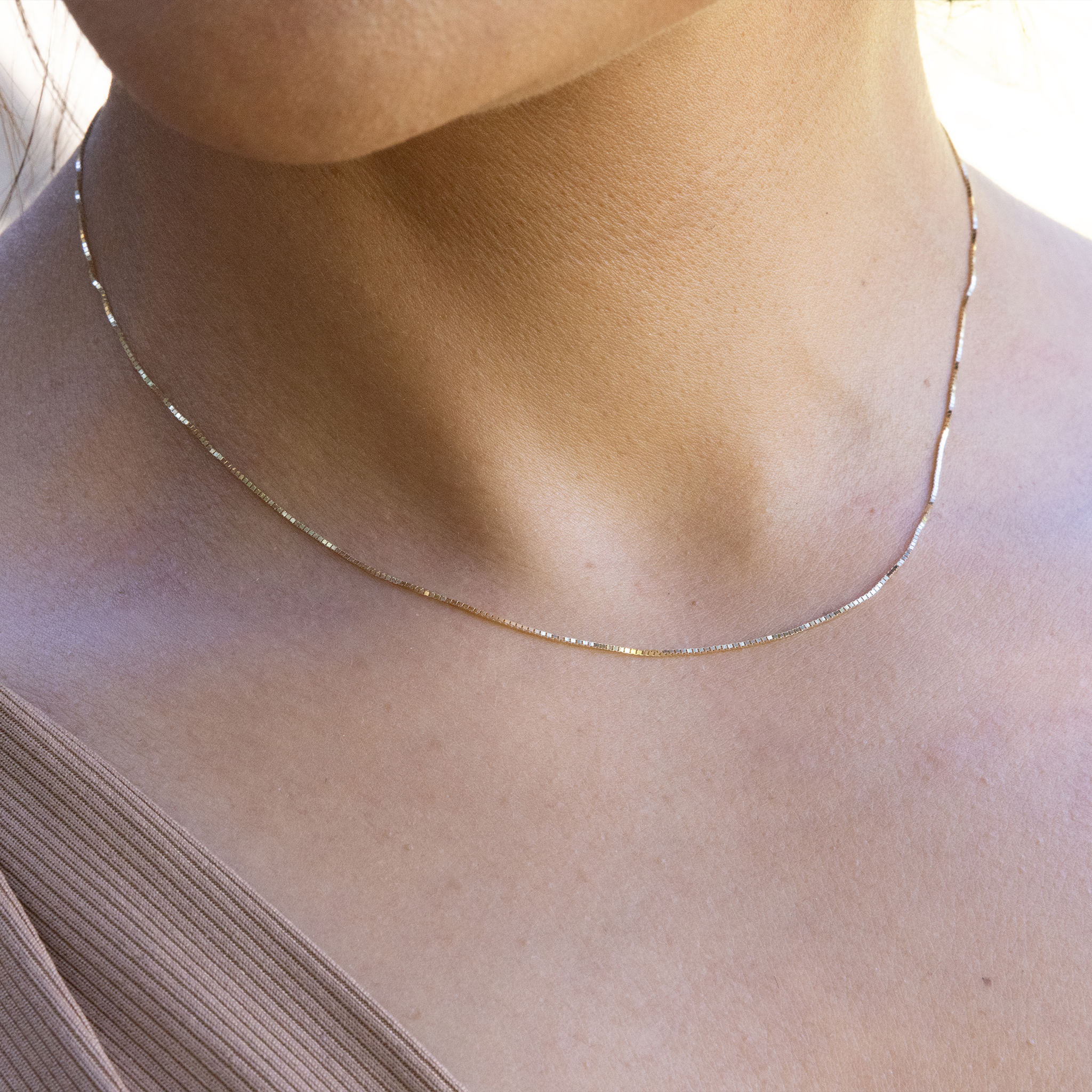 0.8mm Venetian Box Chain in Gold