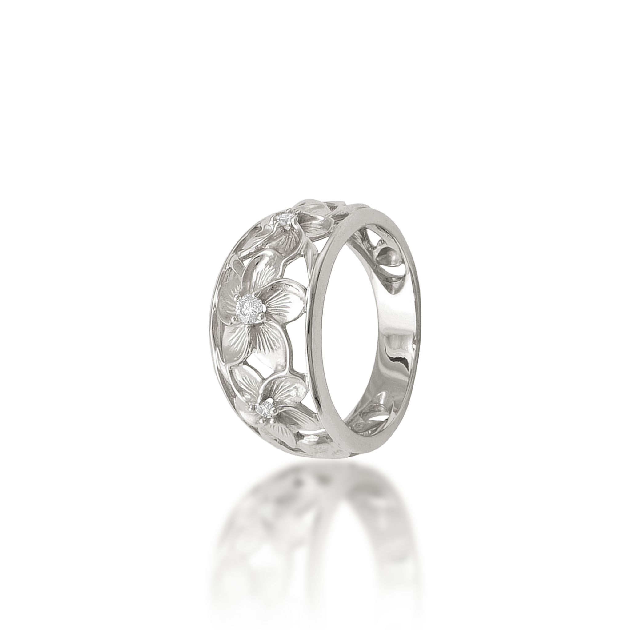 Hawaiian Heirloom Plumeria Ring in White Gold with Diamonds - 11mm