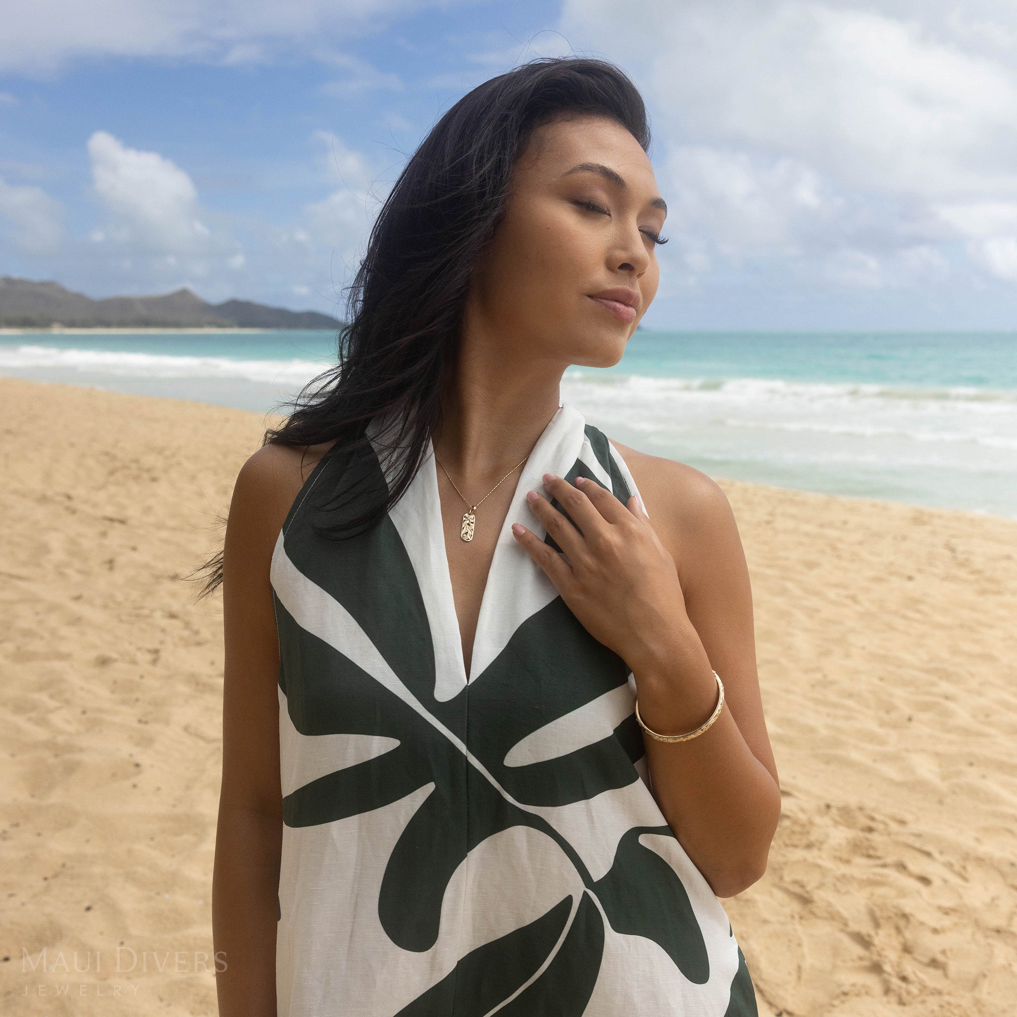 Hawaiian Heirloom Plumeria Pendant in Gold with Diamond - 24mm