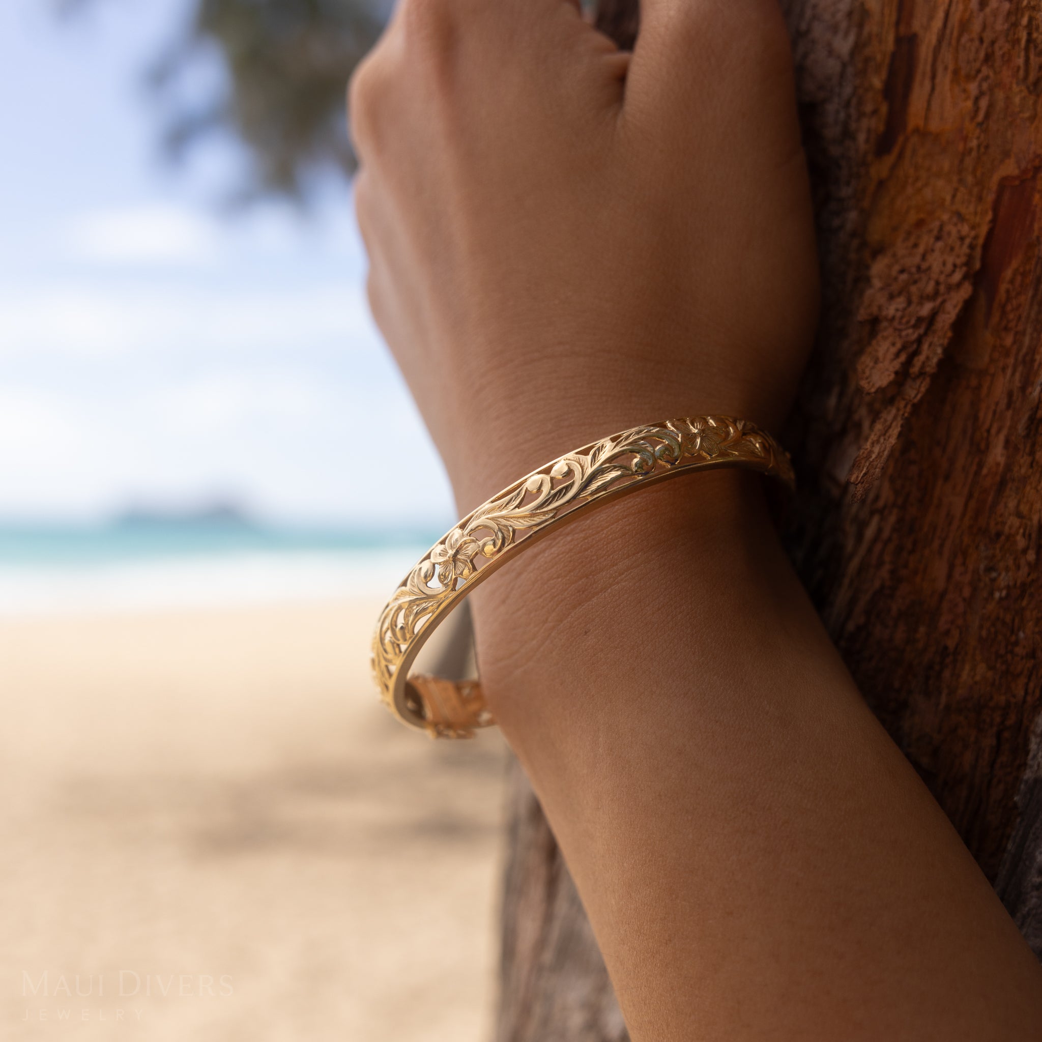 Hawaiianisches Erbstück Plumeria Armband in Gold – 8 mm