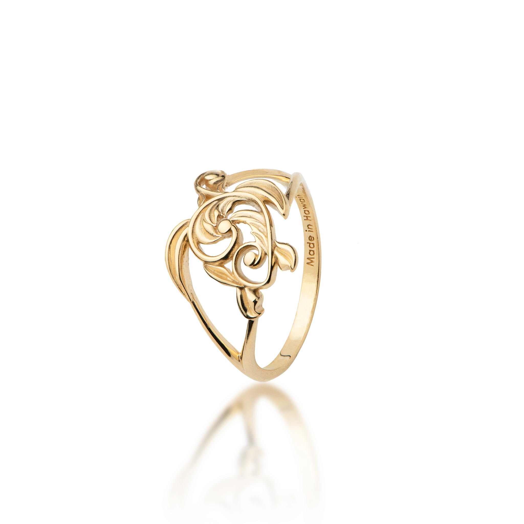 Living Heirloom Honu Ring in Gold - 16mm