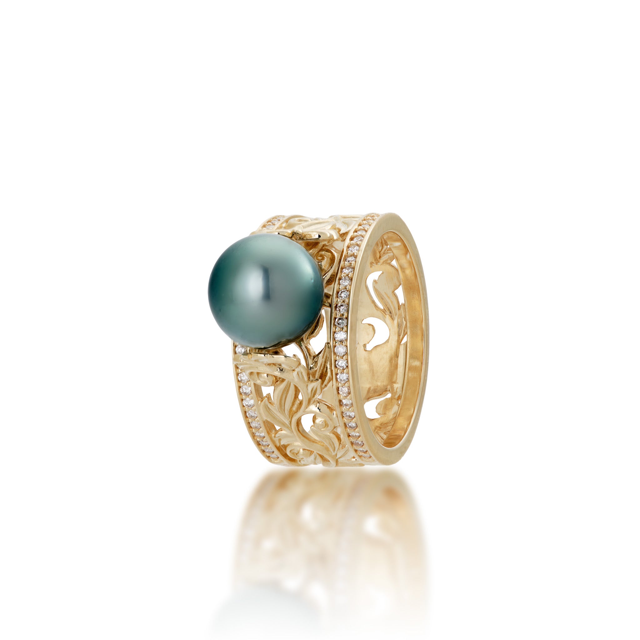 Angle view of the 10mm Living Heirloom Tahitian Black Pearl Ring in Gold with Diamonds on a white background