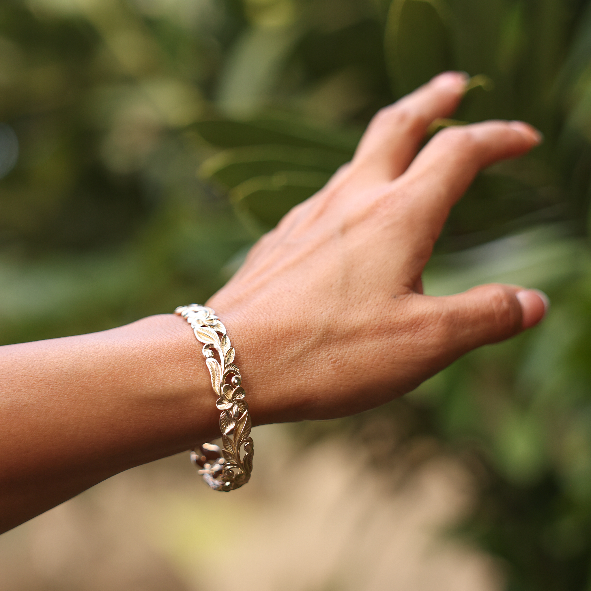 ハワイアンの家宝のプルメリアブレスレット - 10mm