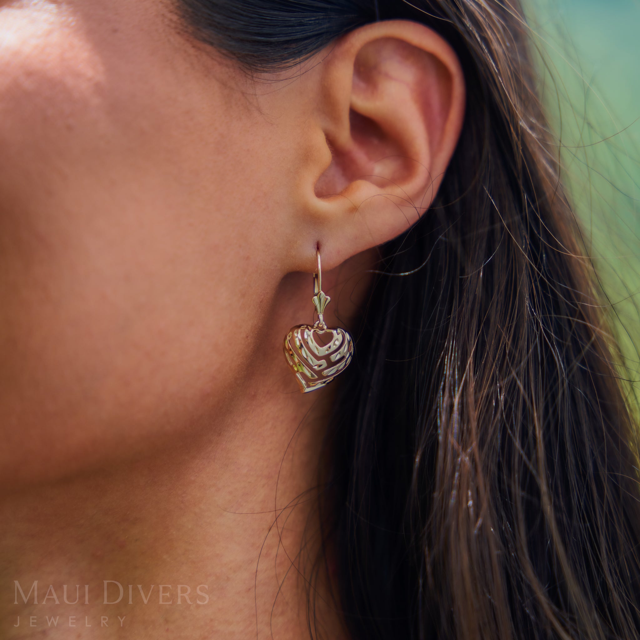 Aloha Heart Earrings in Gold - 15mm