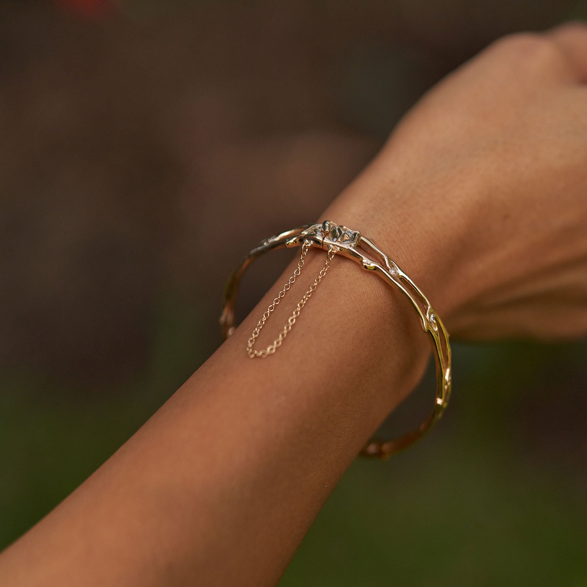 ダイヤモンド付きの金の遺産ブレスレット