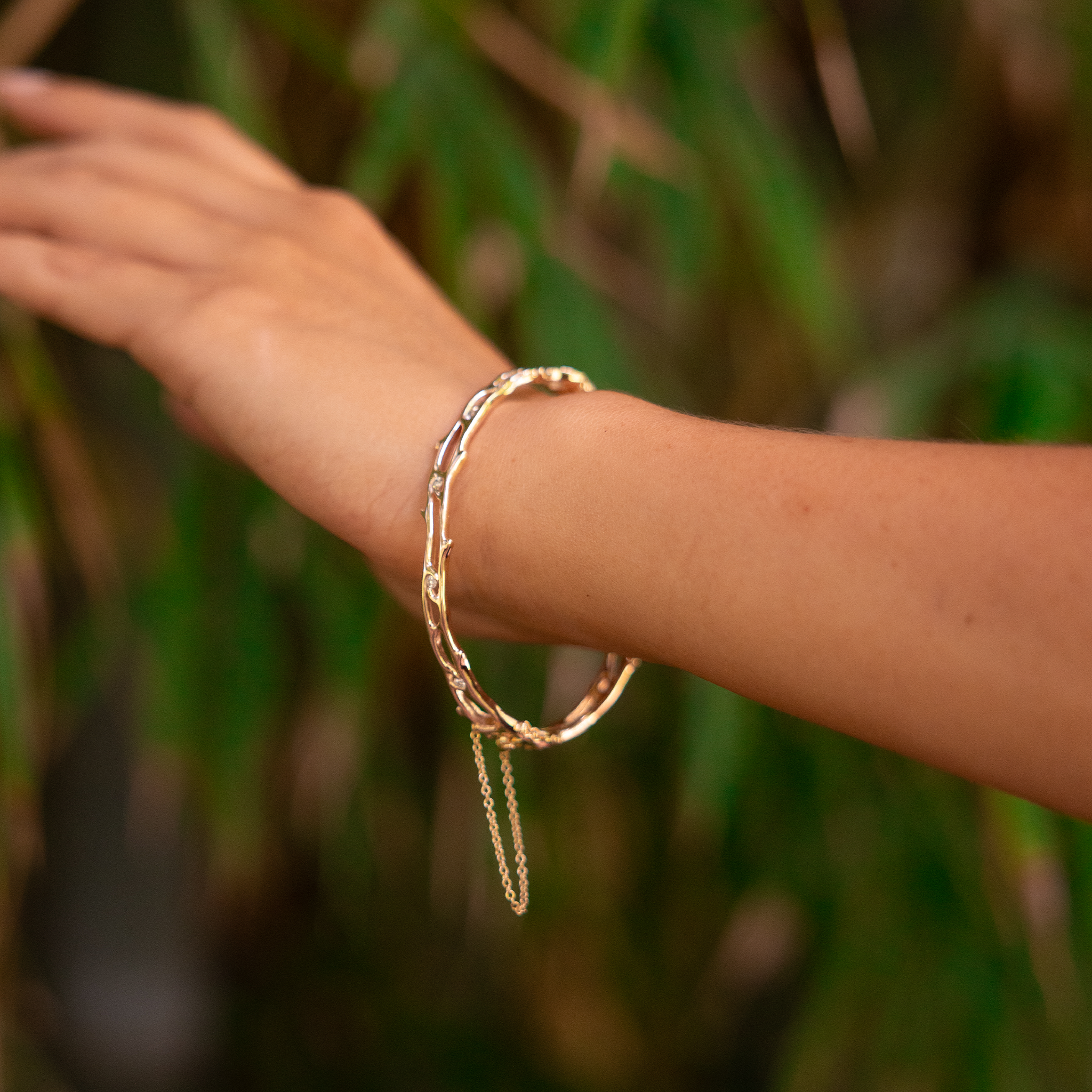 ダイヤモンド付きの金の遺産ブレスレット