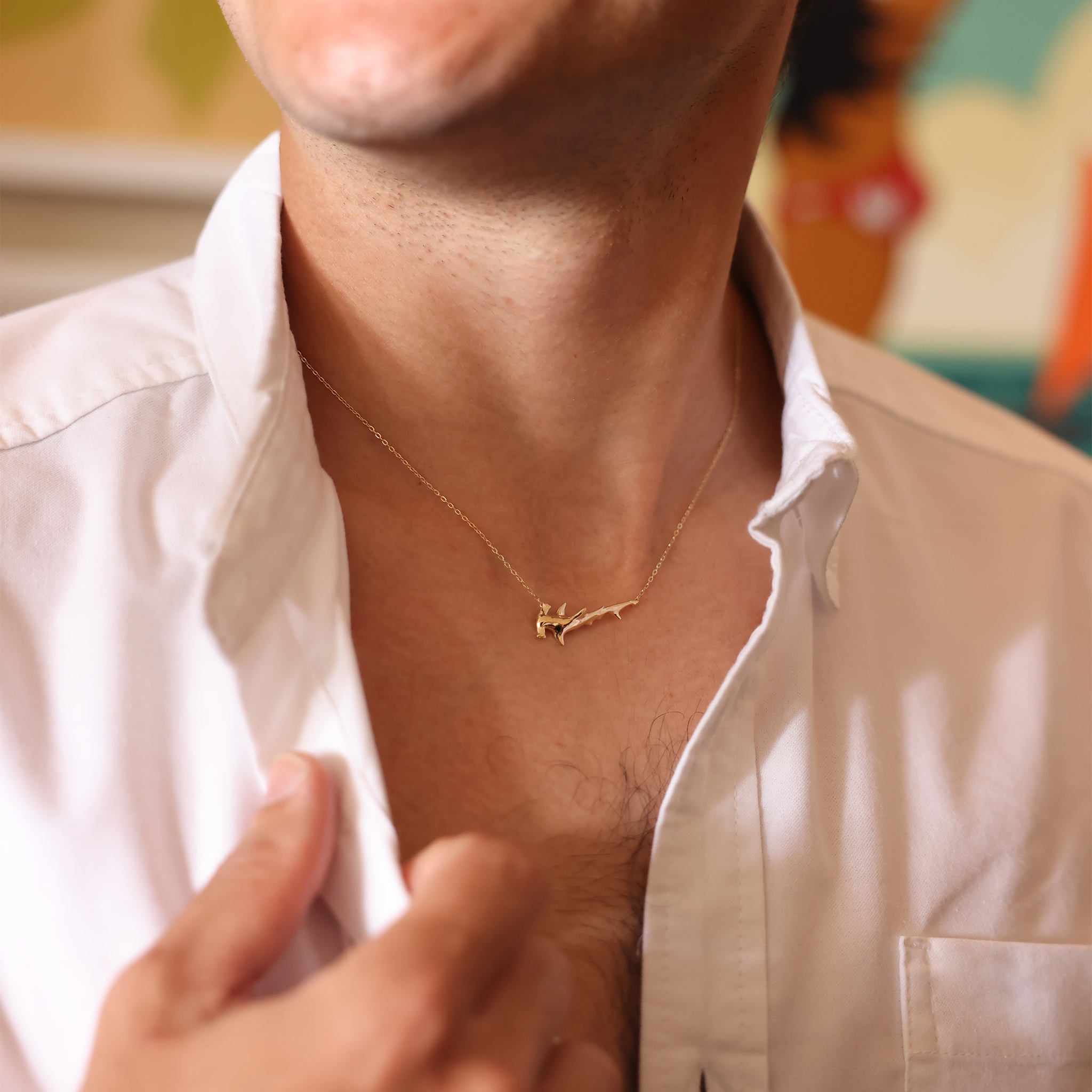 16-18 "金の調節可能なハンマーヘッドサメのネックレス