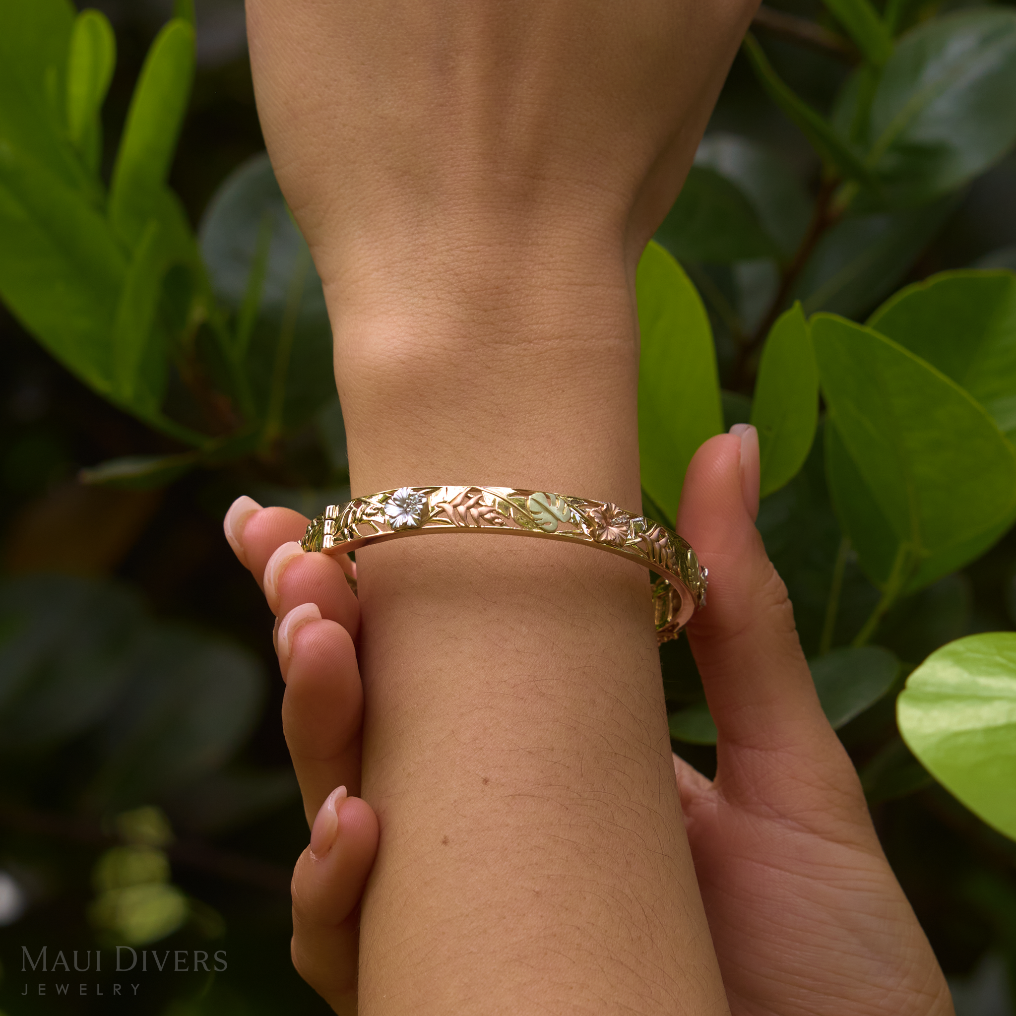 Hawaiian Gardens Hibiscus Bracelet in Four Tone Gold with Diamonds - 8mm