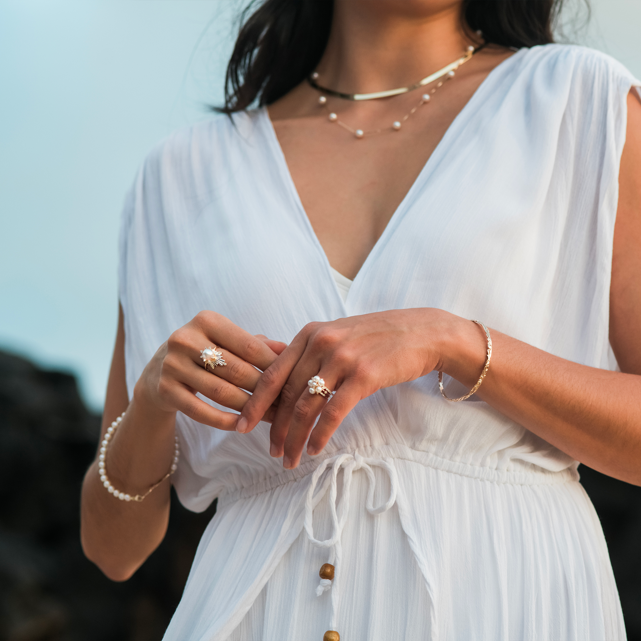 E Hoʻāla Akoya White Pearl Ring in Gold with Diamonds - 21mm