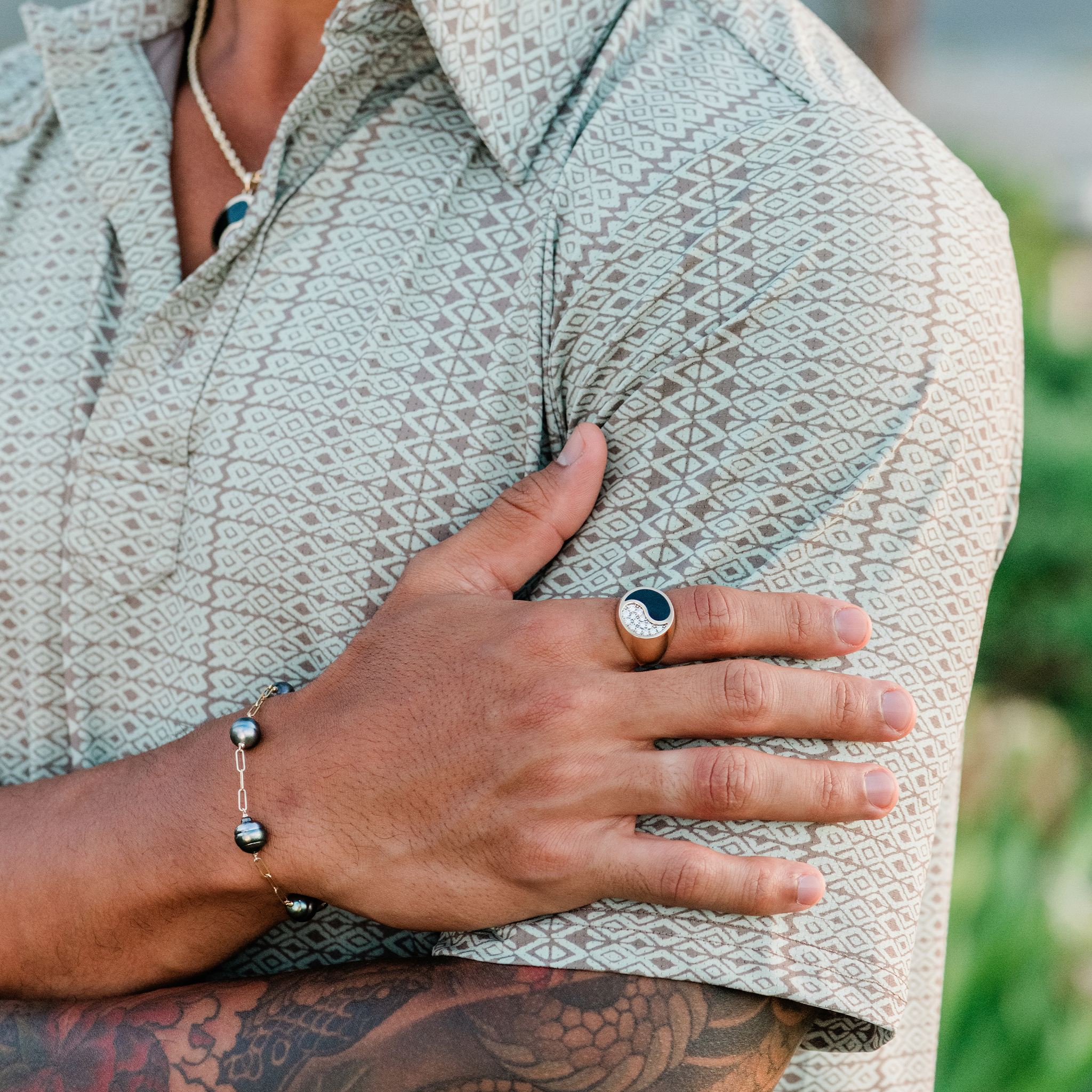 yin yang black coralリング、ダイヤモンド -  17.5mm