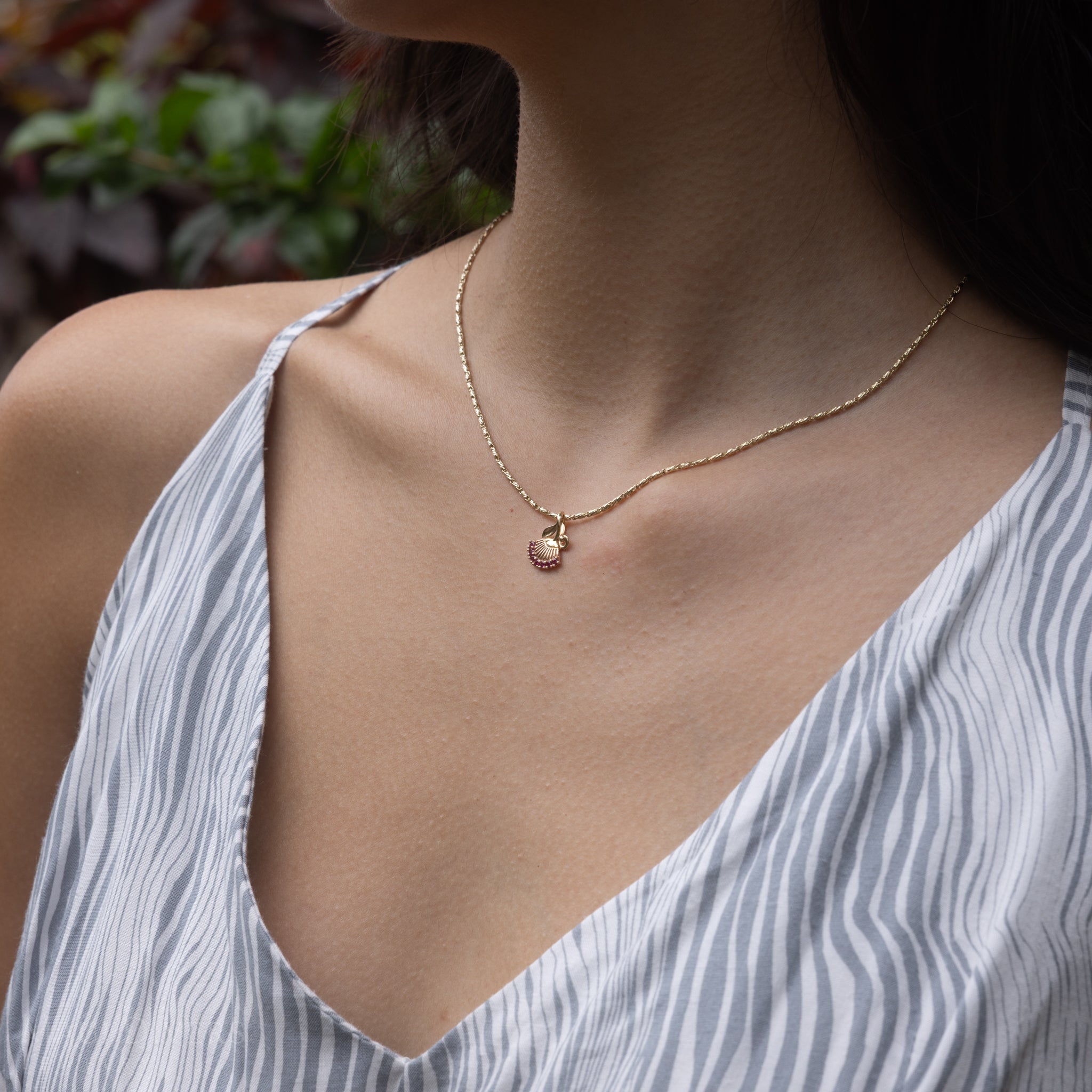 オヒア レフア ルビー ペンダント ツートン ゴールド - 15mm