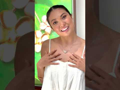 Video on How to style the puffy plumeria pendant necklace