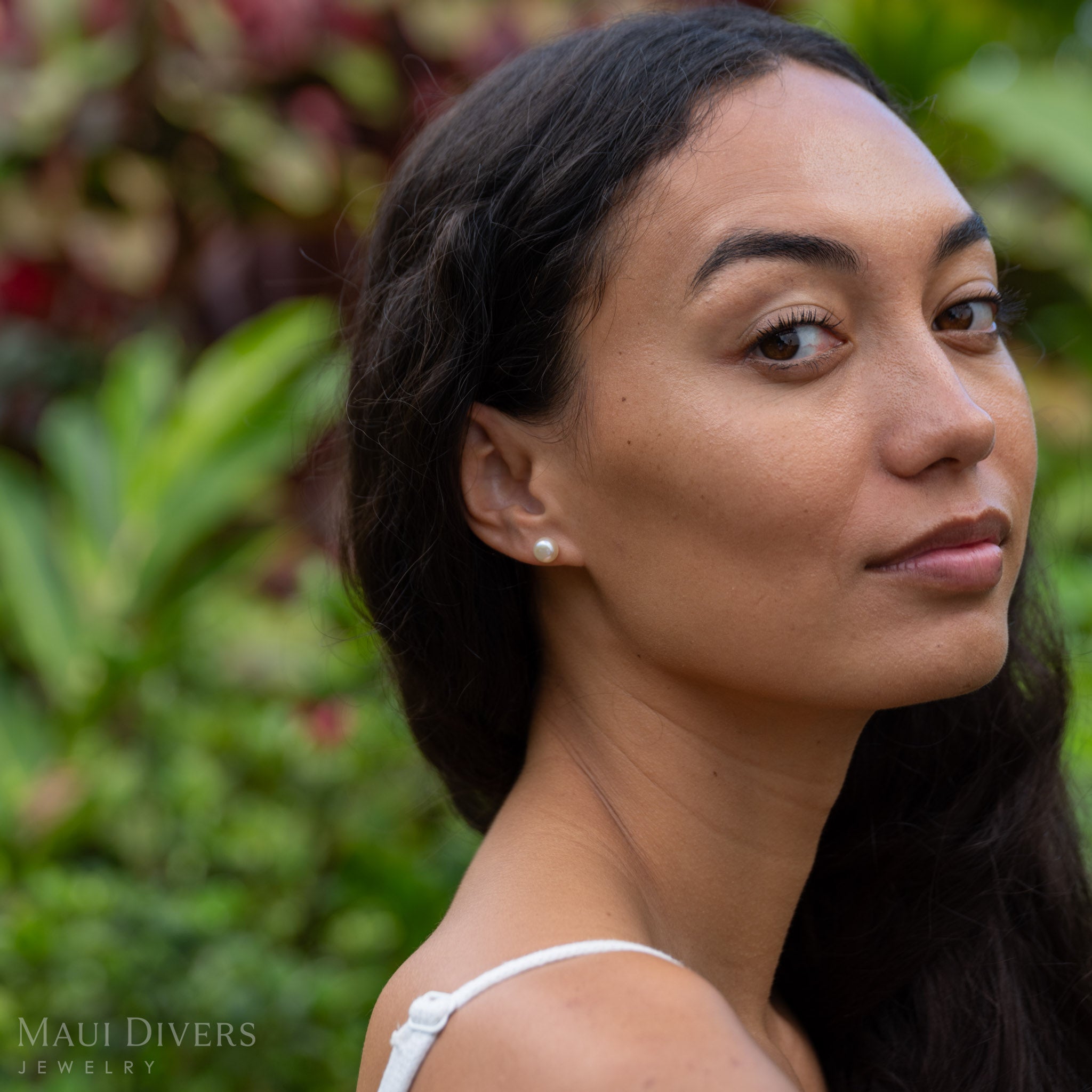 Freshwater Button Pearl Earrings in Gold - 8-9mm