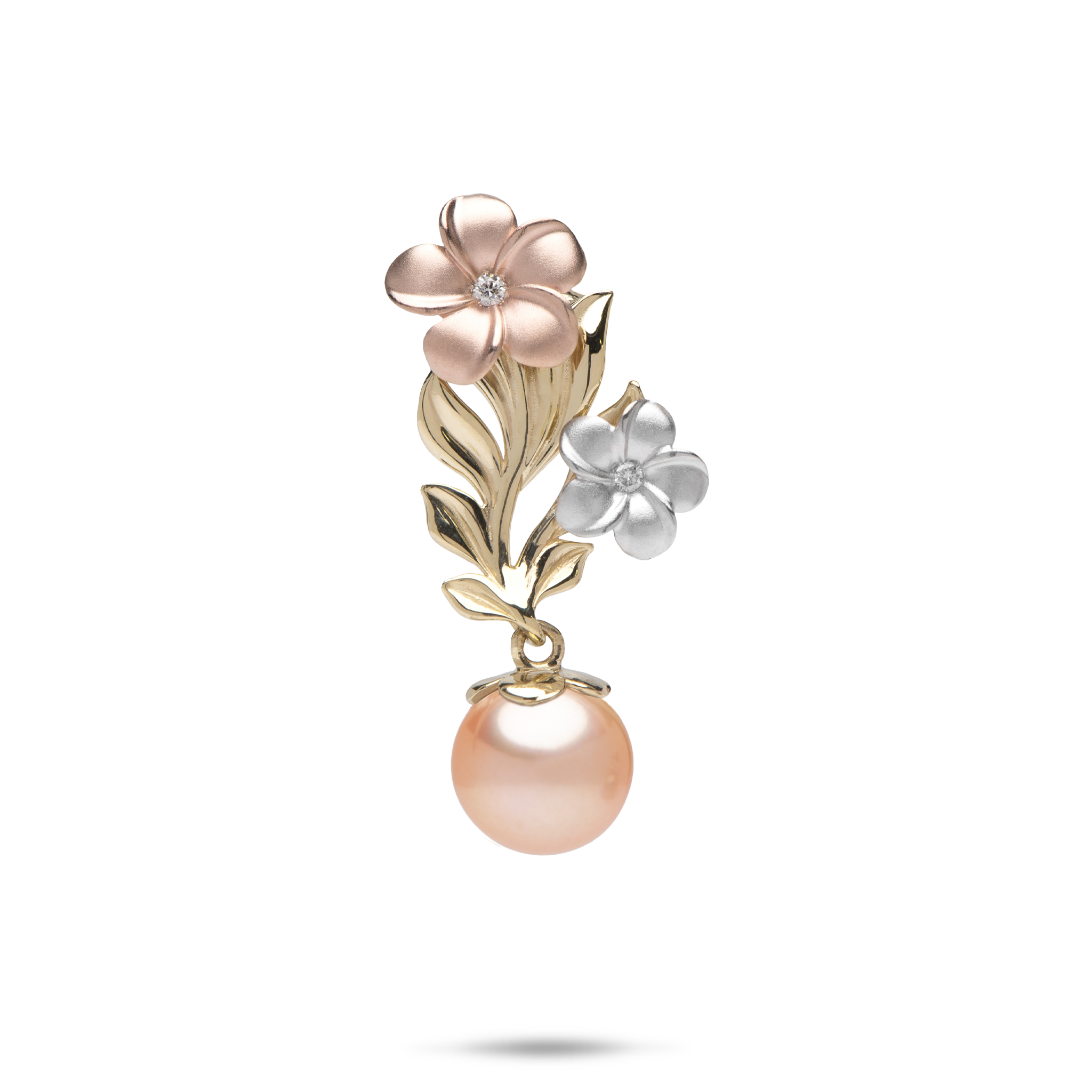 Bloom Plumeria桃の淡水パールペンダントダイヤモンドと三色の金