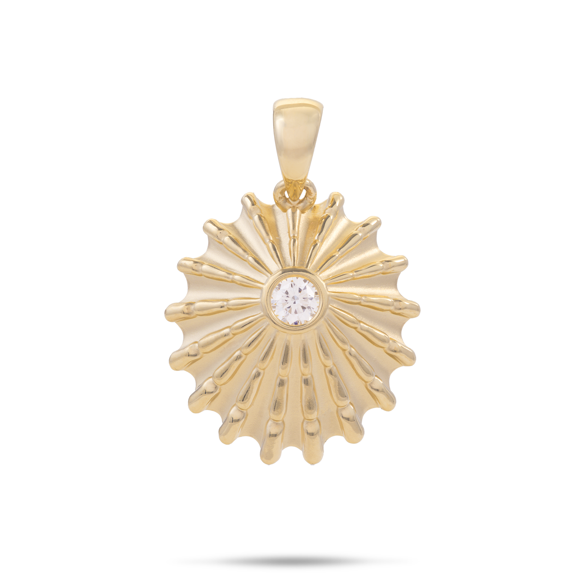 ʻOpihi Pendant in Gold with Lab Grown Diamond - 25mm