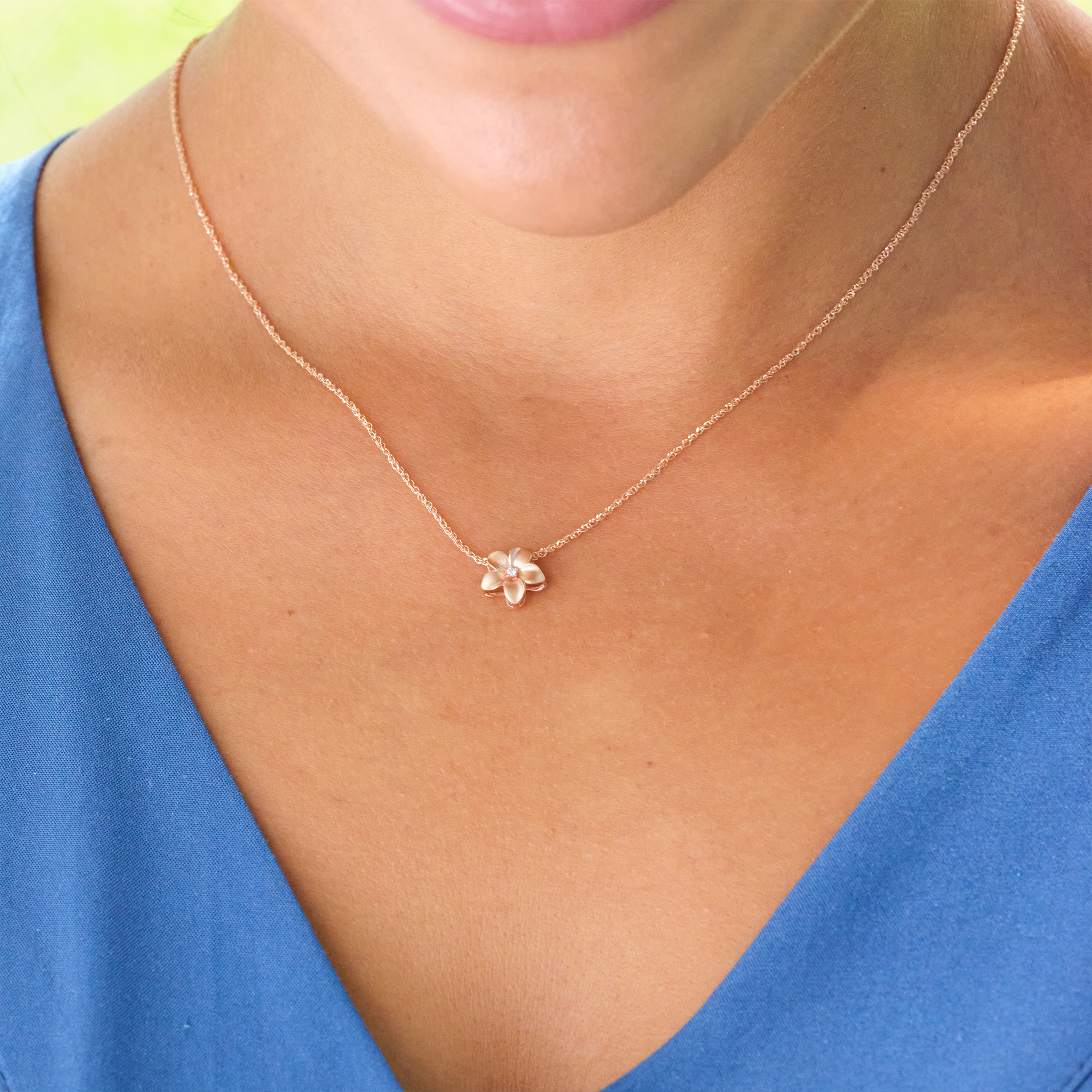 Plumeria Pendant in Diamond  -  9mm