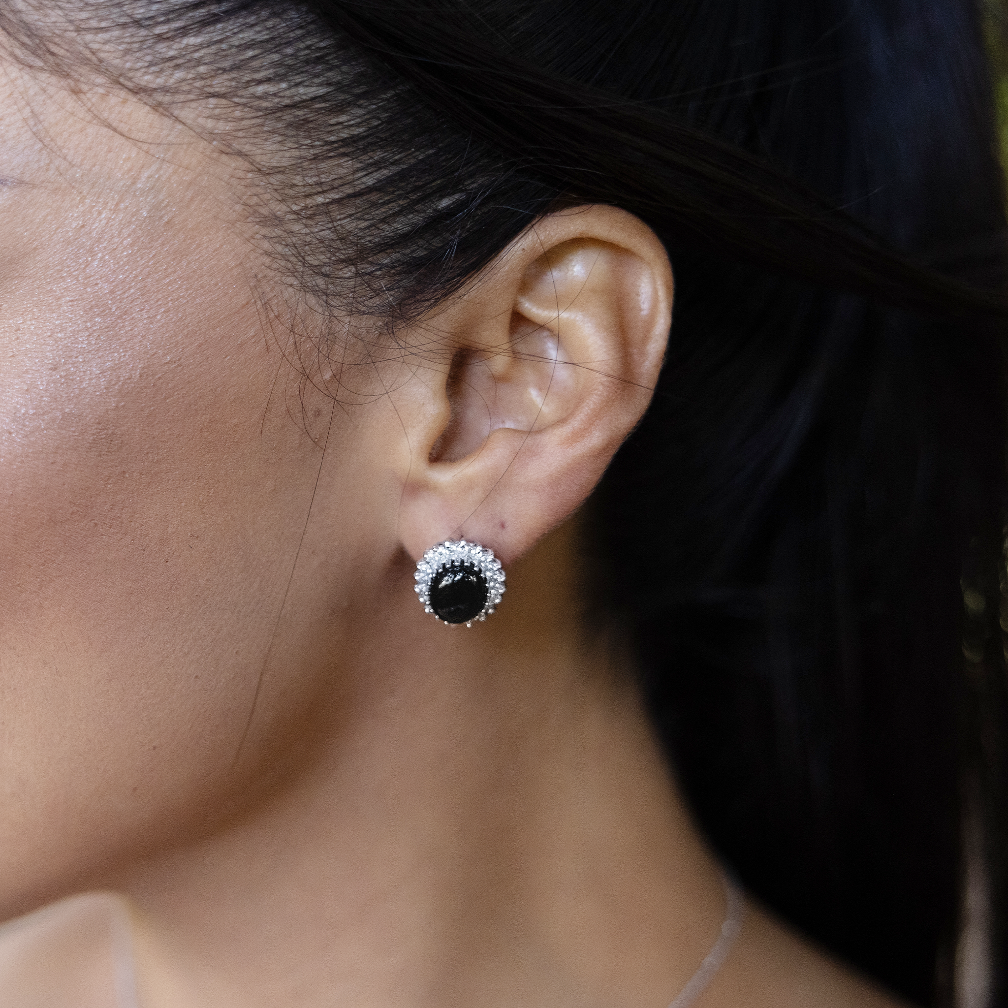 Princess Ka‘iulani Black Coral Earrings in White Gold with Diamonds - 15.5mm
