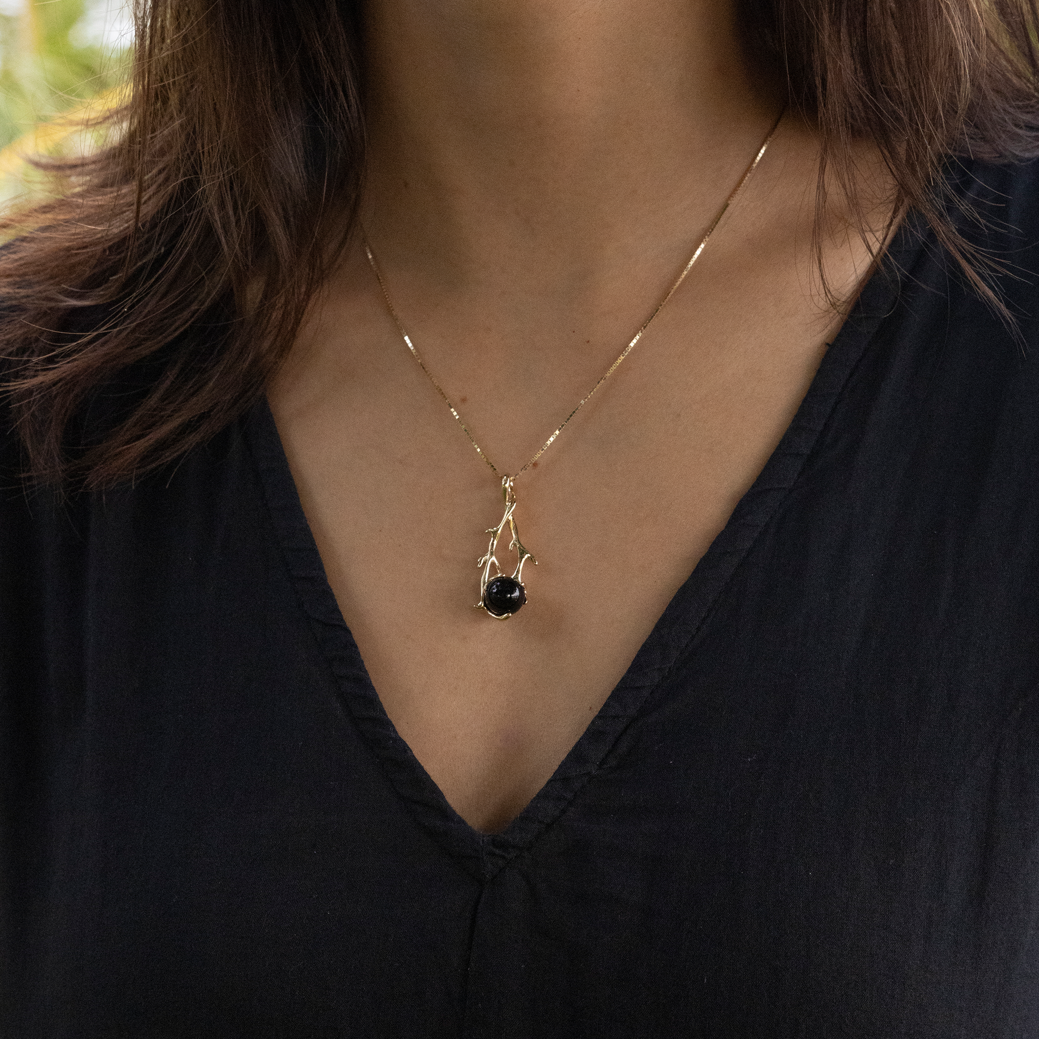 Heritage Black Coral Pendant in Gold - 39mm