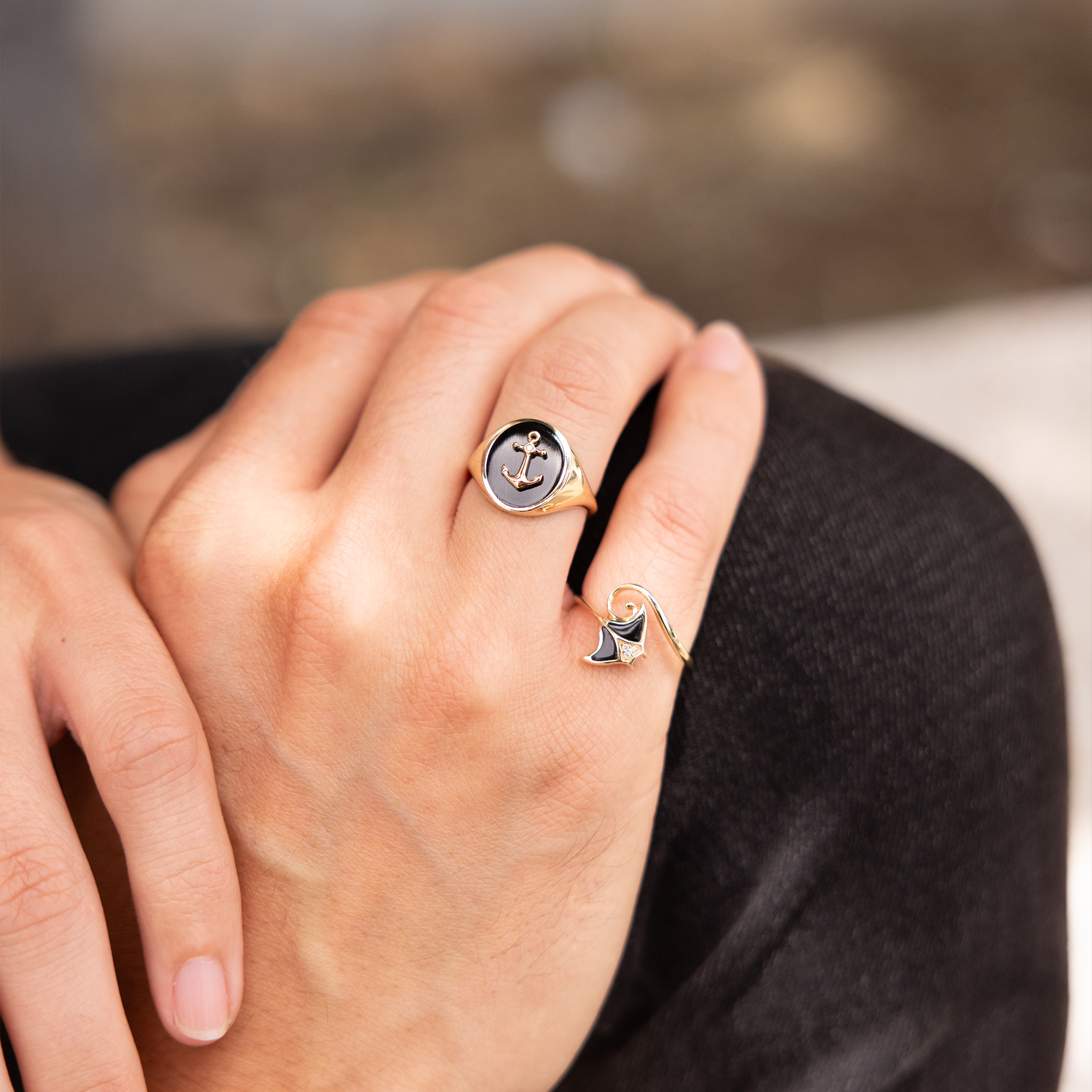 Sealife Manta Ray Black Coral Ring in Gold with Diamonds - 12mm