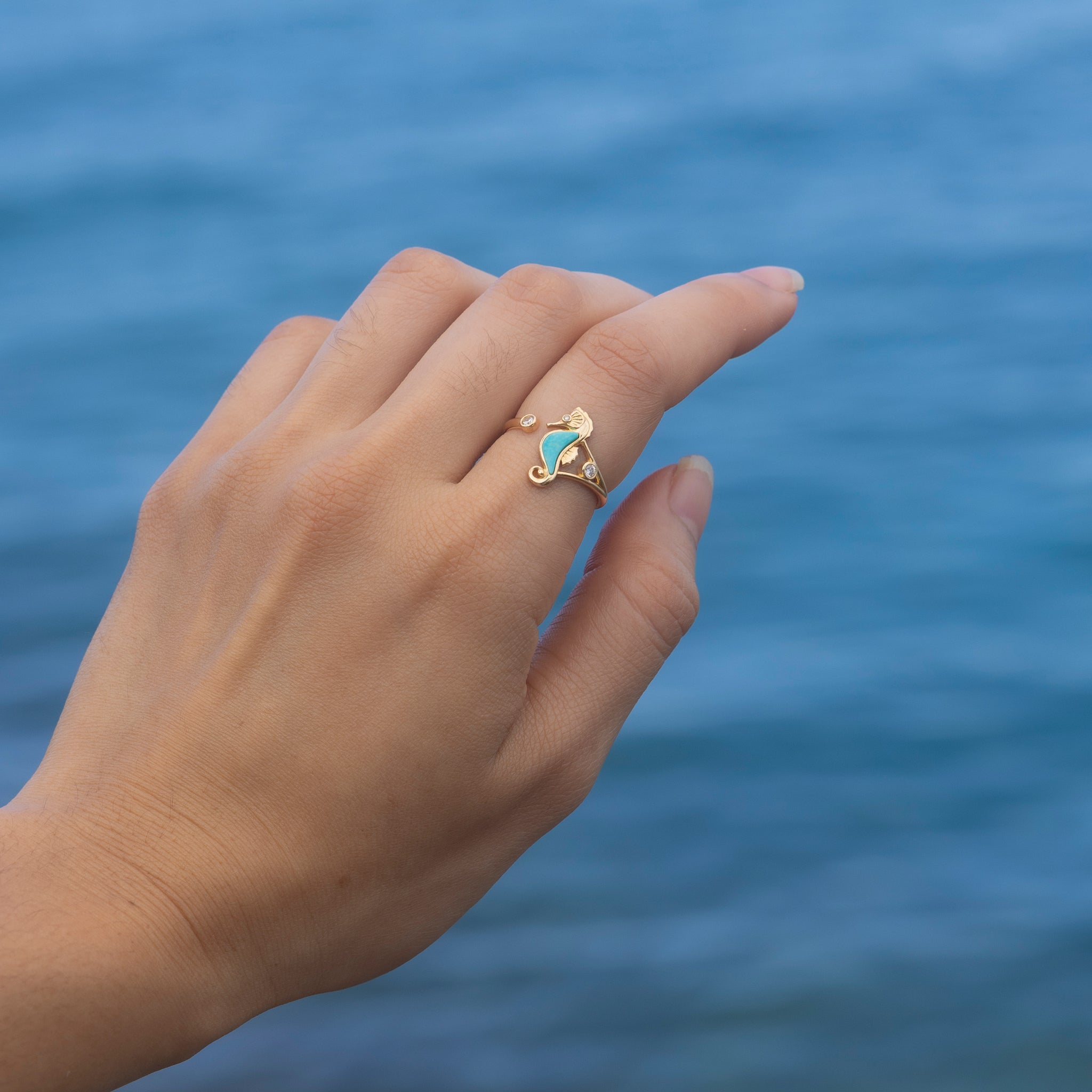 Sealife Seahorse Turquoise Ring in Gold with Diamonds - 15mm