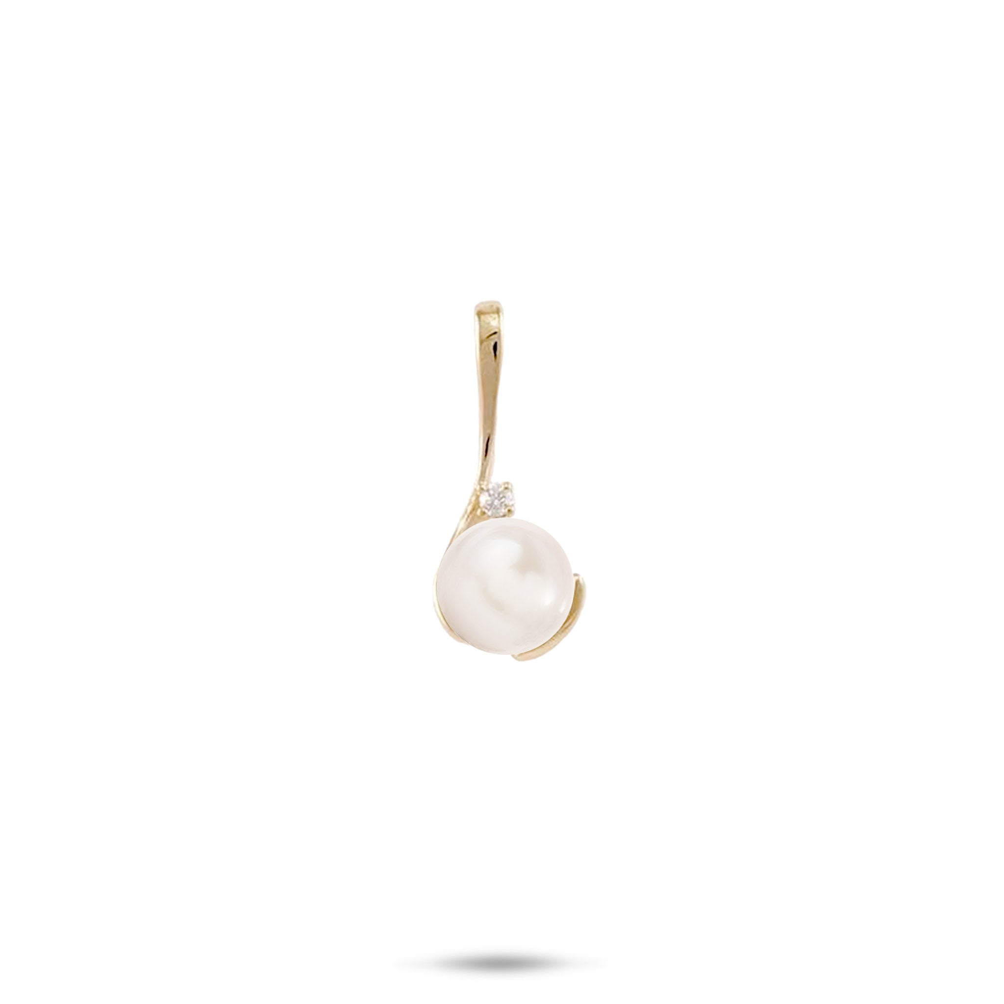 Pick A Pearl Pendant in Gold in Diamond