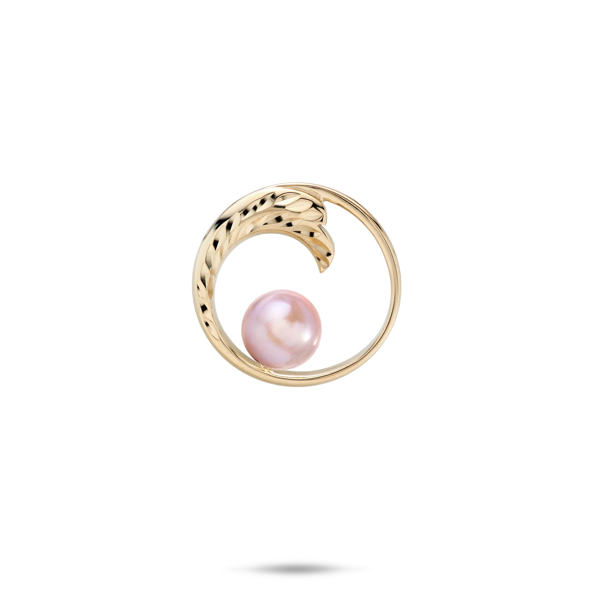 18mm Pick A Pearl Nalu Pendant in 14k Yellow Gold with a Lavender Pearl on a white background