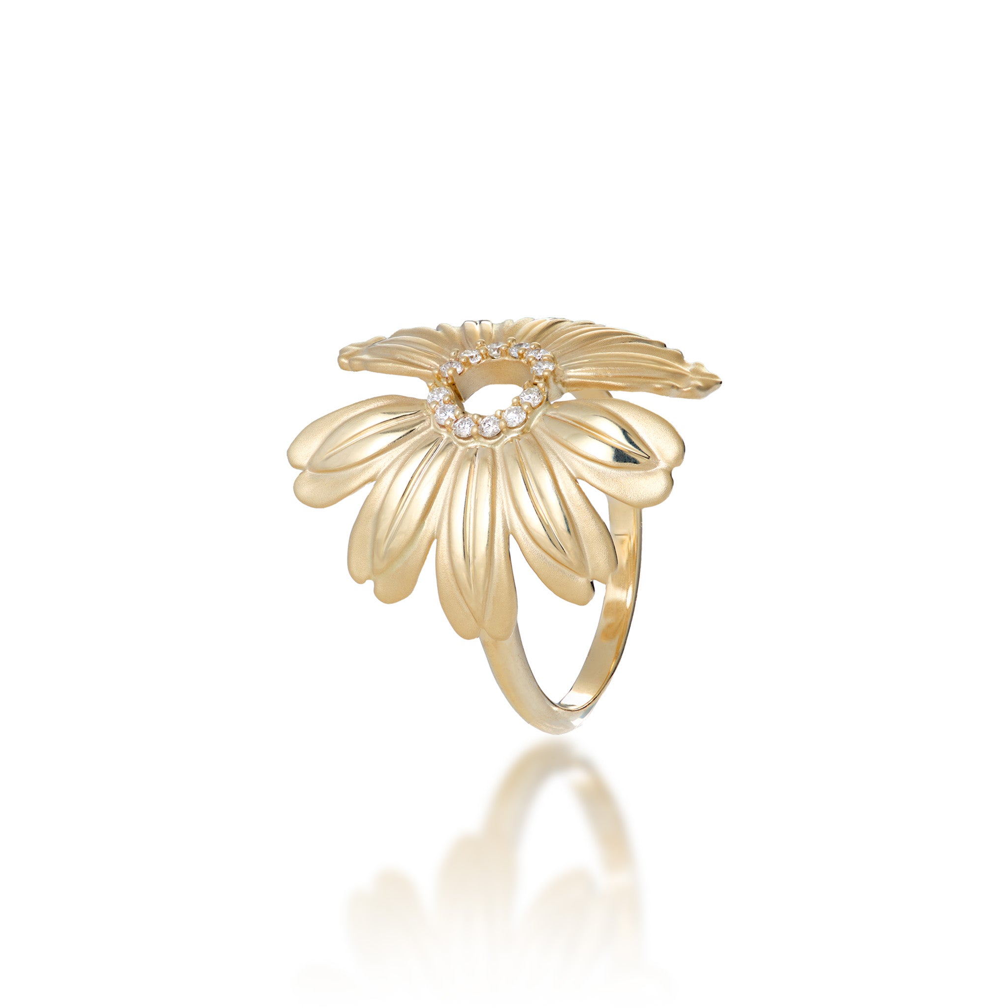 Beach & Mountain Naupaka Ring in Gold with Diamonds