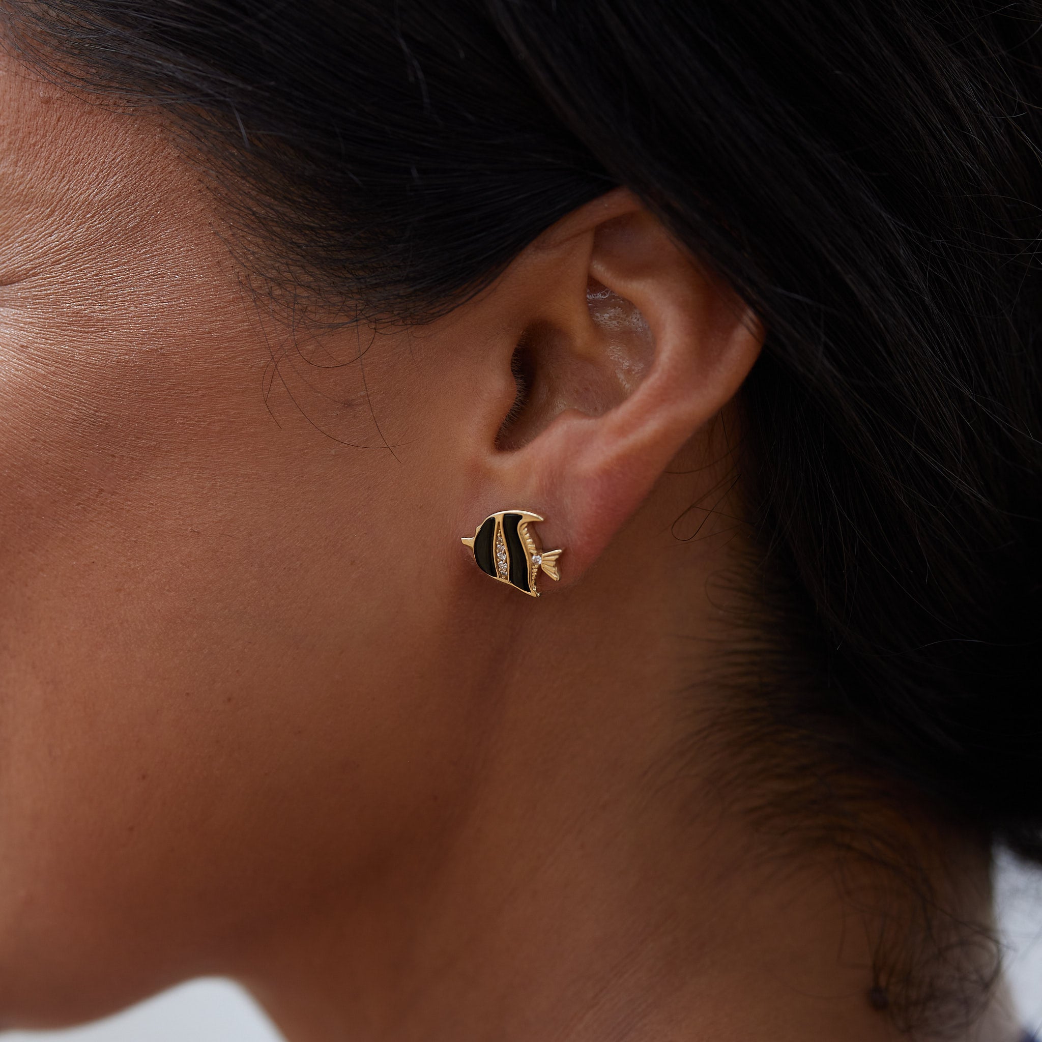 Sealife Angelfish Black Coral Earrings in Gold with Diamonds - 12mm