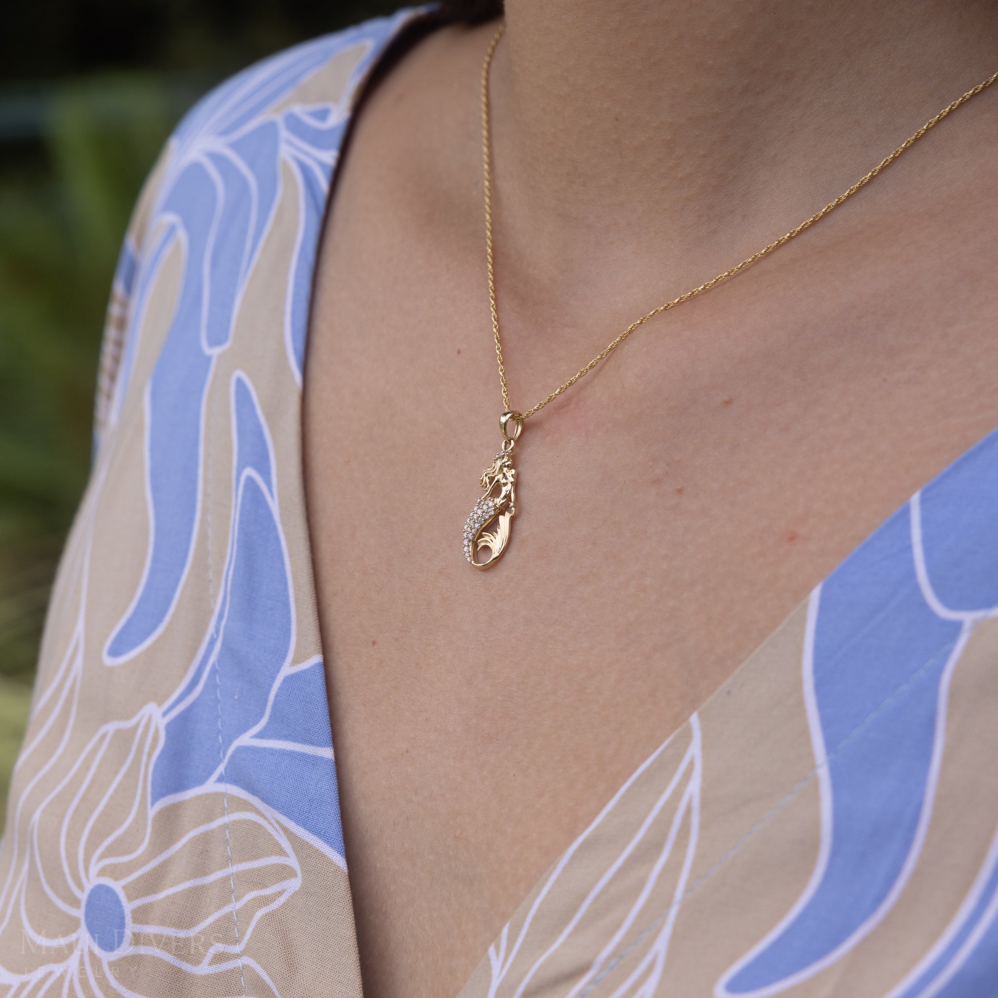 Sealife Mermaid Pendant in Gold with Diamonds - 24mm