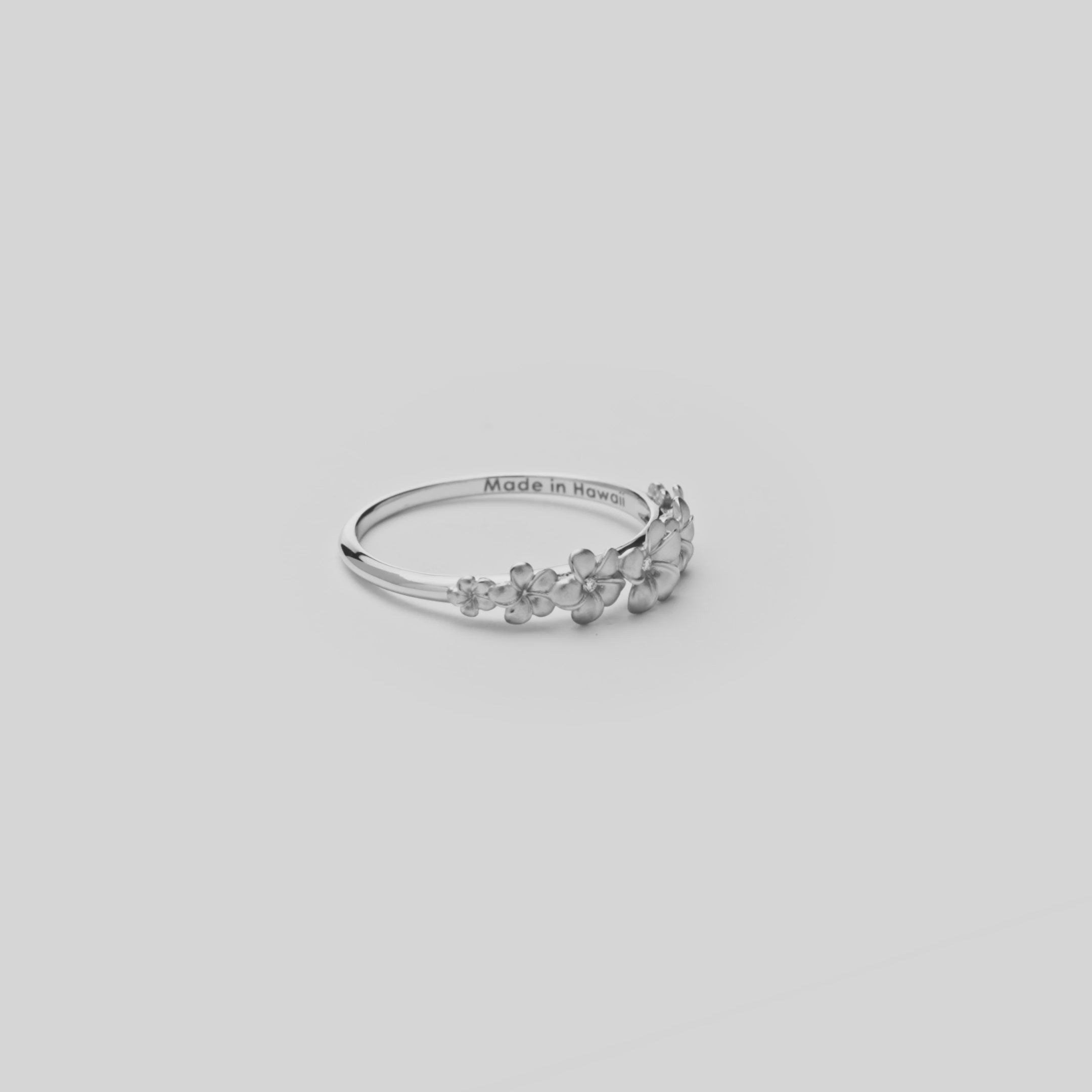 Video showcasing the 6mm Plumeria Ring in 14k White Gold with Diamonds